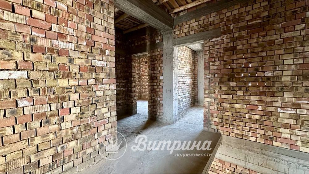 Продаётся 6-ти комнатный на 1.9 сотке