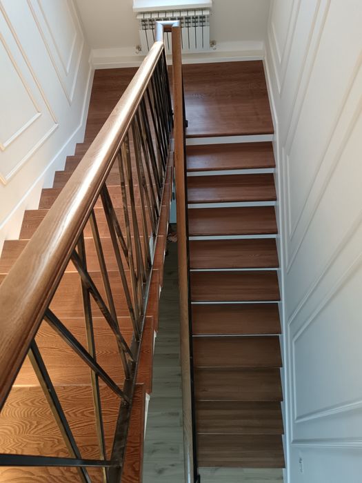 Лестница из дерево.   Женилдиктер 20%