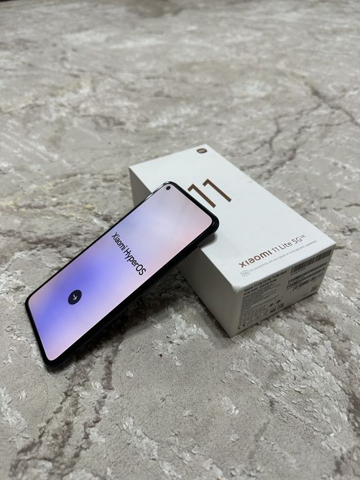 Xiaomi 11 Lite 5G 256 GB Идеальное состояние