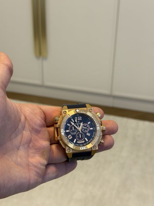 Швейцарские мужчские часы Wainer