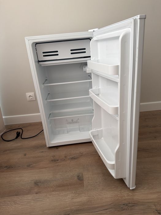 Холодильник Бирюса