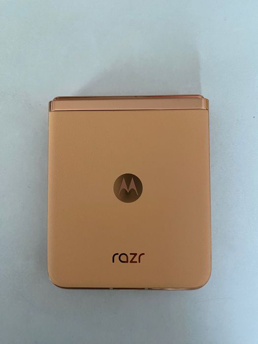 Motorola Razr 40 Ultra (Като нов)
