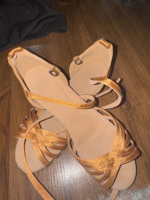 Туфли для бальных танцев