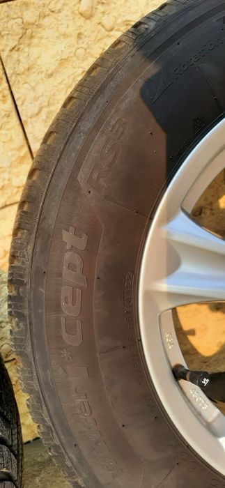 Гуми Hankook 215/70/16 - 4броя~5мм.