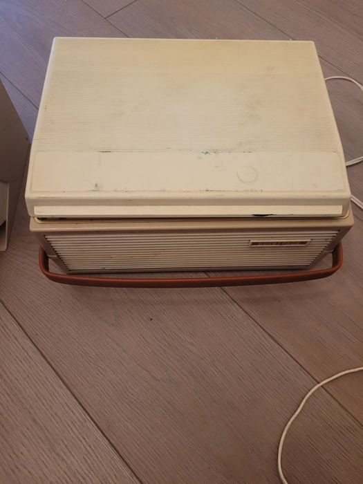 Hornyphon cu magazie de benzi