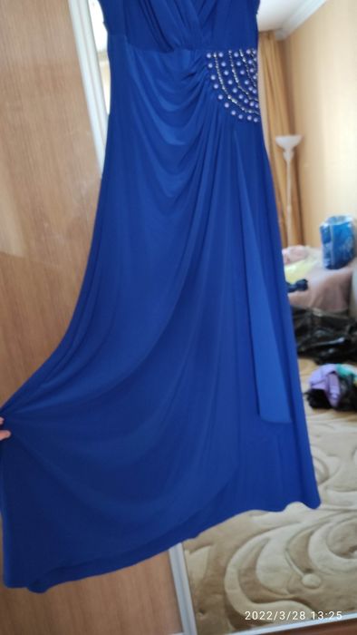 Платья по 100.000 размер 46-48