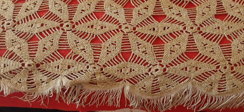 Cuvertura pat canapea lucru manual Dimensiuni 1.5m cu 2.35m