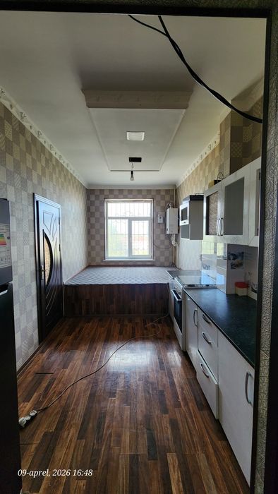 Ijaraga 3 xonali uy beriladi uzoq muddatga. Faqatgina oilaga