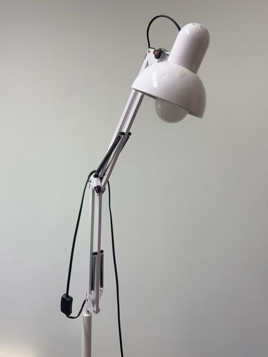 Продам лампу в хорошем состоянии