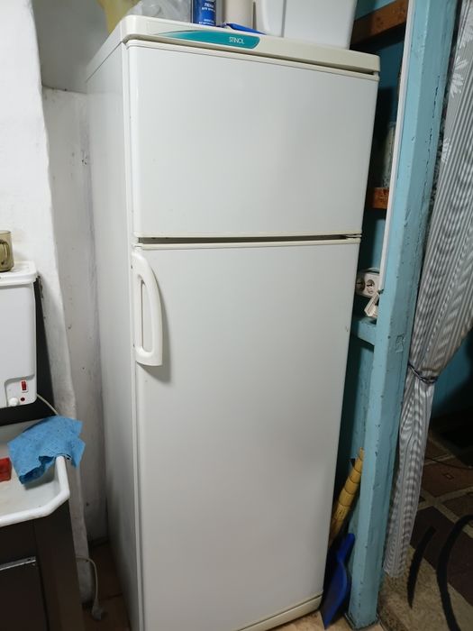 Продам холодильник