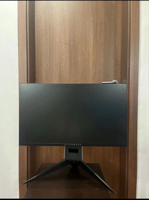 Vand monitor Alienware