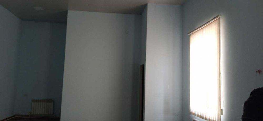 Нотурар бино ижарага берилади, мулжал кафе Анна Герман ёнида. 130м2