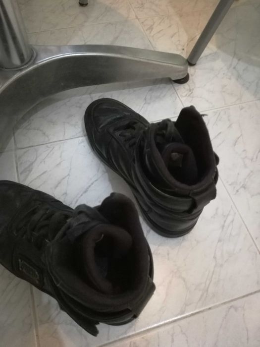 Дамски спортни боти