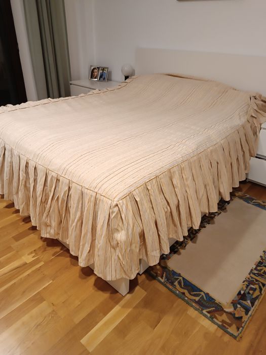 Cuvertura cu volane