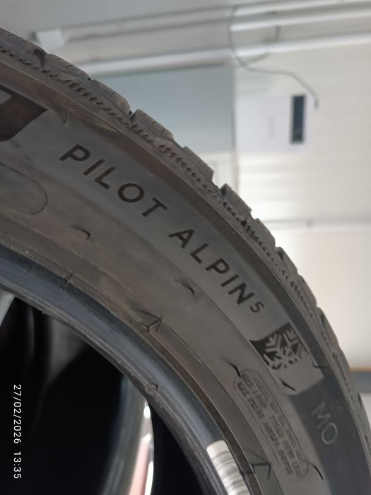 2бр.зимни гуми 245/45/17 Michelin