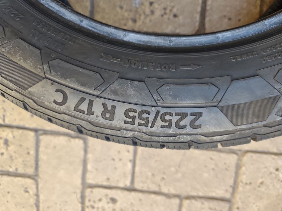 Зимни гуми Continental 225/55R17C dot2023  225/55/17