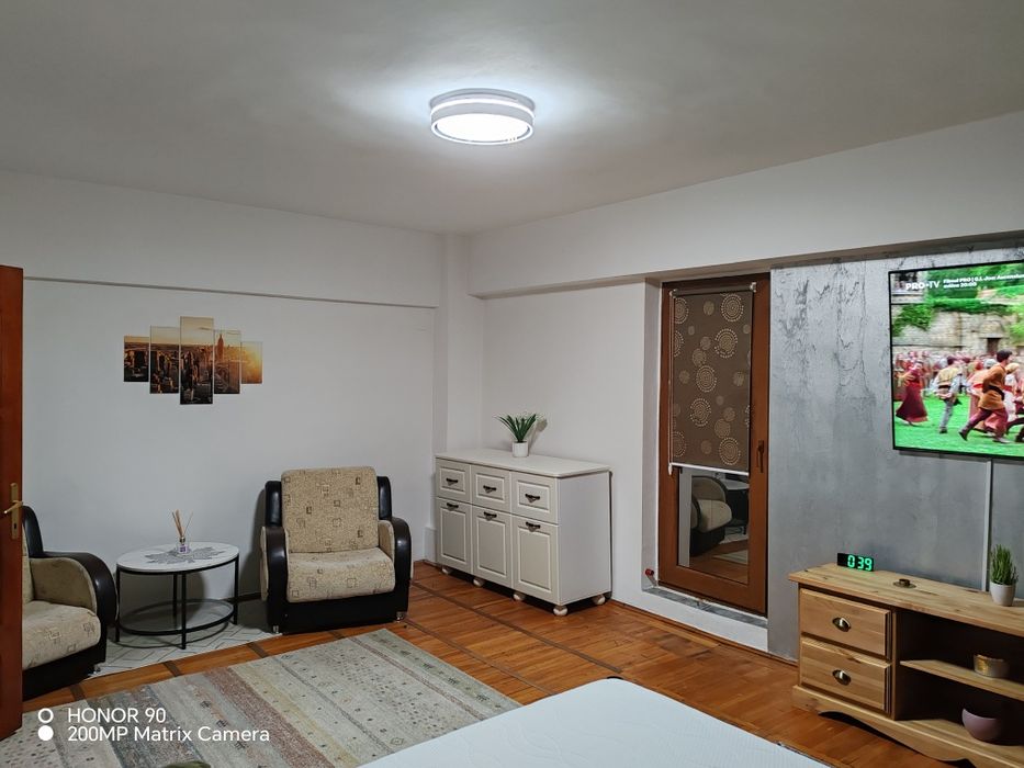 Închiriez Garsonieră Centru Regim Hotelier