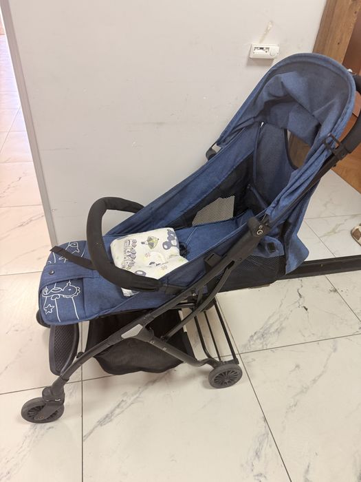 Продам коляски серый синий