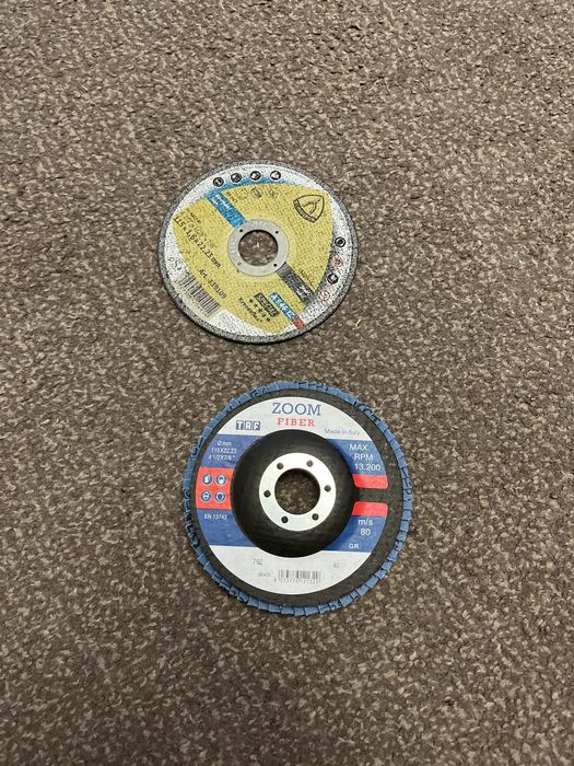 Discuri taiat si polizat