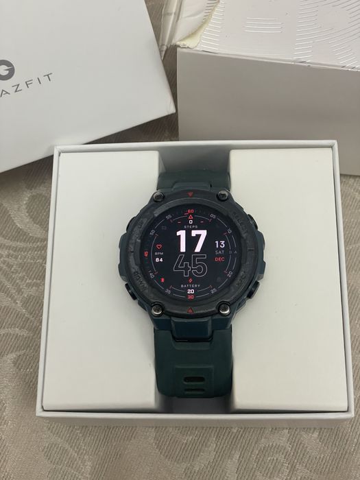 Часы Amazfit T-rex Pro