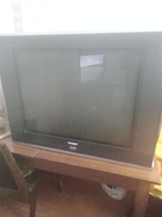 Телевизор ройсон ,большой