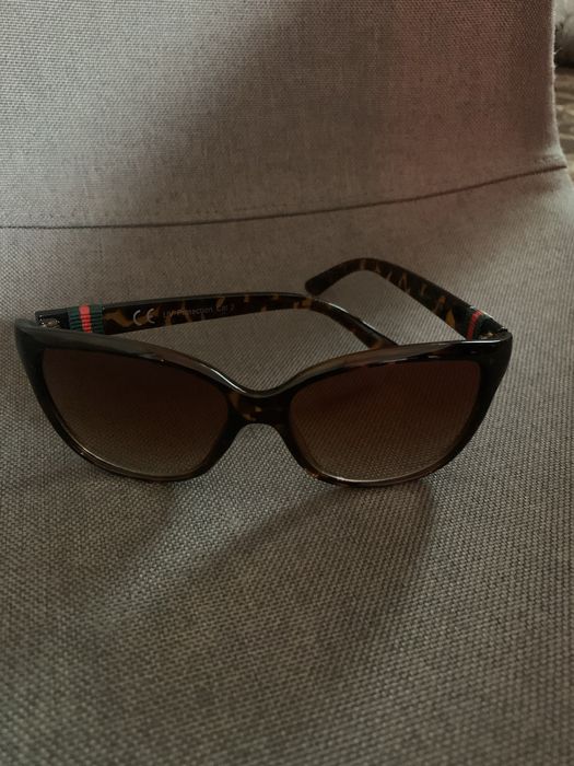 Продавам слънчеви очила Gucci