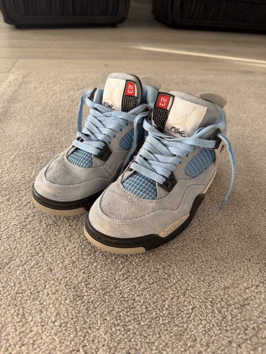 Jordan 4 university blue
