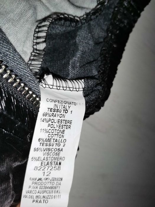 Дамско модно черно късо яке