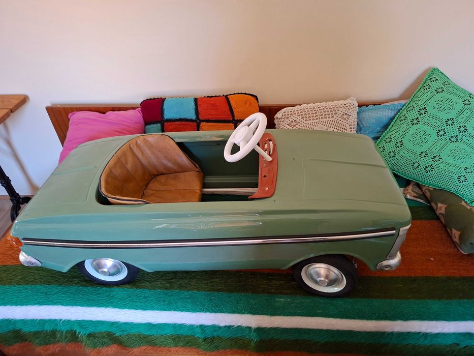 Детска количка с педали. Москвич