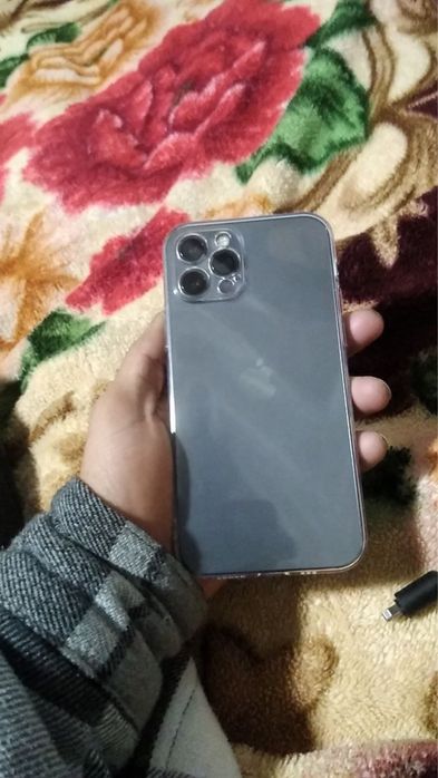 Srochna iphone 12 pro 256/95radnoy