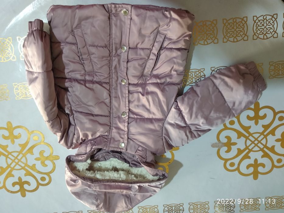 Курточка на девочку