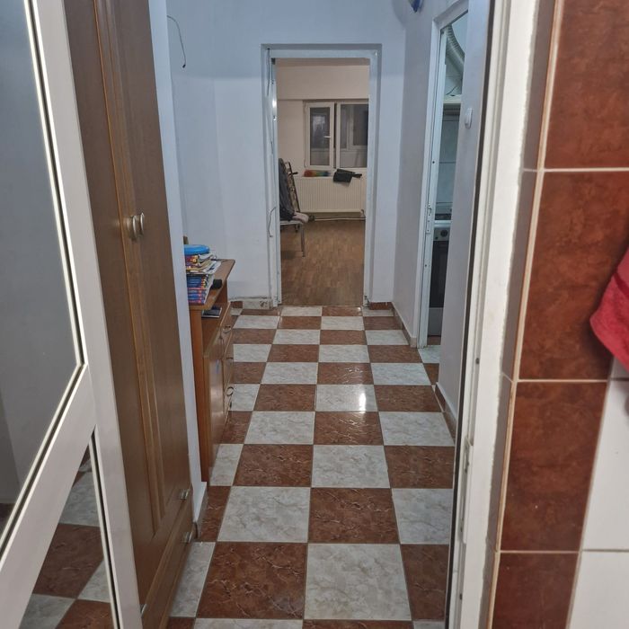 Apartament 2 camere de vanzare