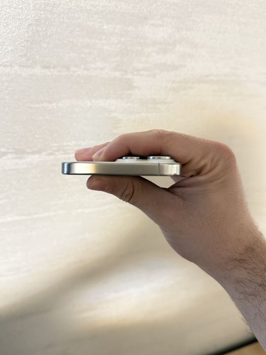 Iphone 15 pro max neverlocked-white titanium-full box