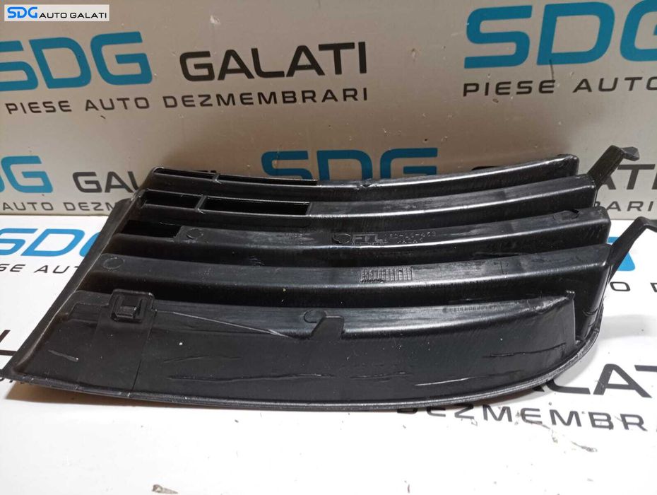 Grila Ornament Plastic Stanga de pe Bara Spoiler Fata Noua Volklswagen Volkswagen Golf 5 2004 - 2008 Cod 6502-07-9524997P [M7318]