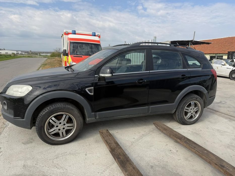 Chevrolet Captiva 2.2 бензин 2010г