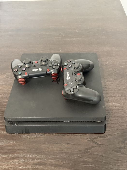 Playstation 4 in stare buna !!!