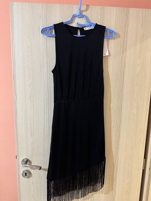 Елегантна рокля с ресни Mango