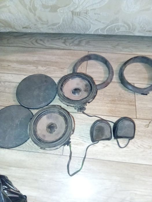 Динамики Ауди продам