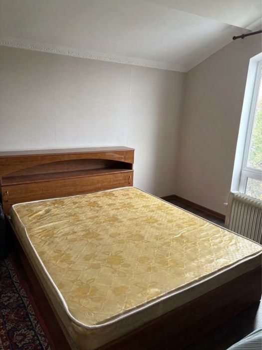 Продам двухспальную кровать