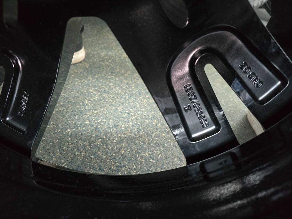 Set Jantw BMW G70 I7 Anvelope vara noi Pirelli PZero 285 35 R21 XL