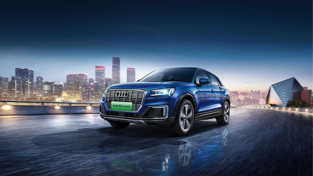 Audi q2 E-tron Электромобиль