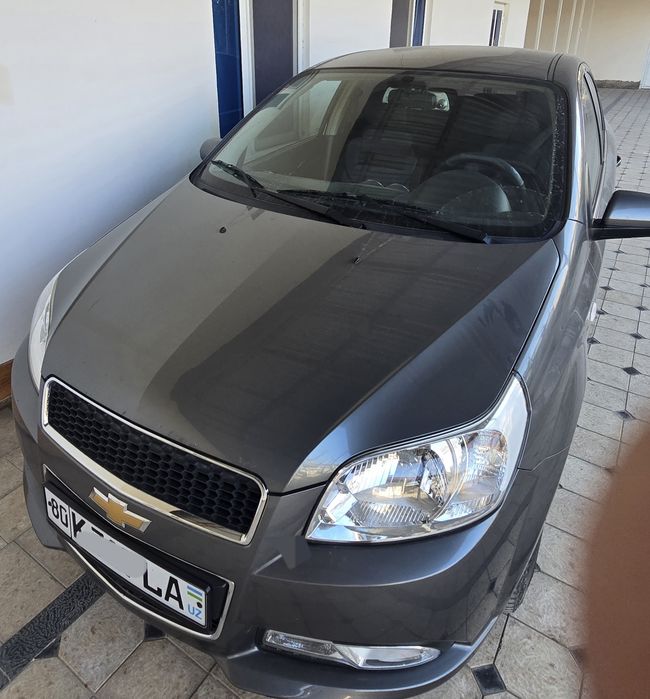 Нексия 3 сотилади