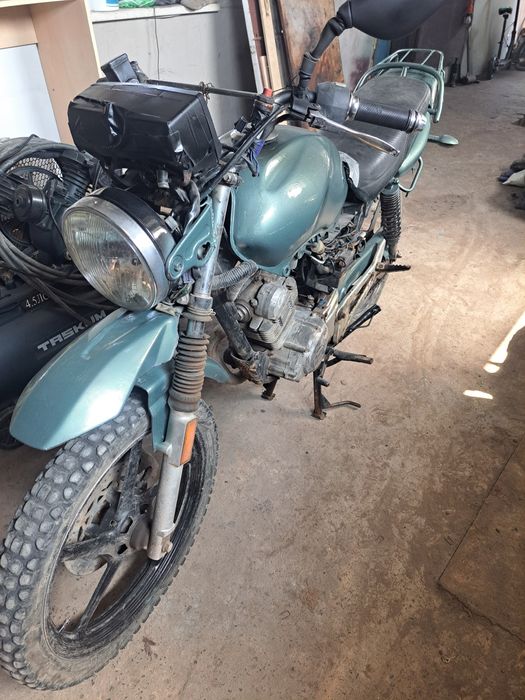 Продам мотоцикл Ямаха 150 куб
