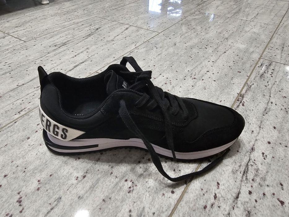 Vand adidasi/sneakers  Bikkembergs