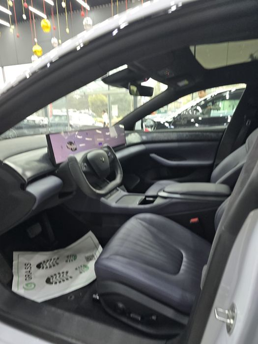 Jiu Yue 07 robo Car