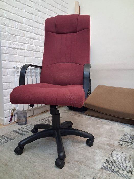 Б/у кресло в отличном состоянии