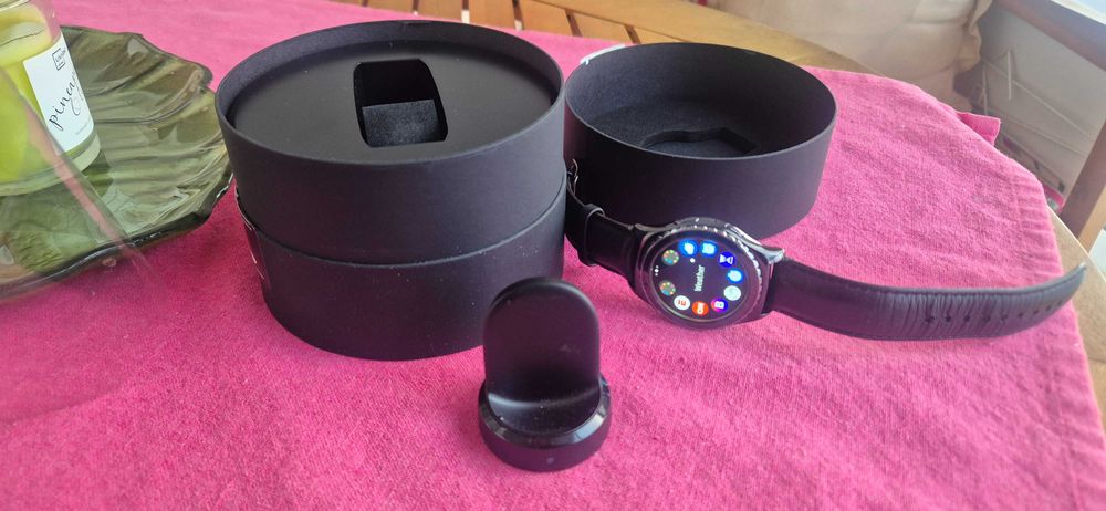 Samsung Gear S2 - смарт часовник