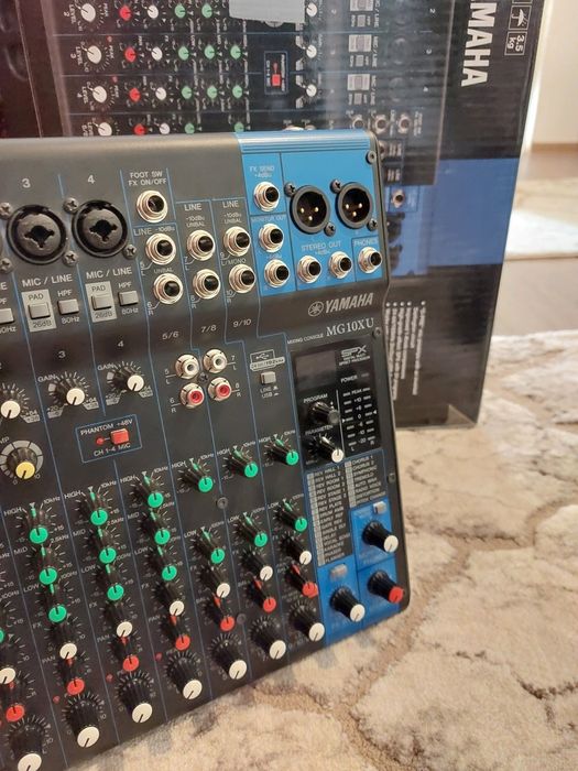 Vând mixer Yamaha MG10 XU  nou