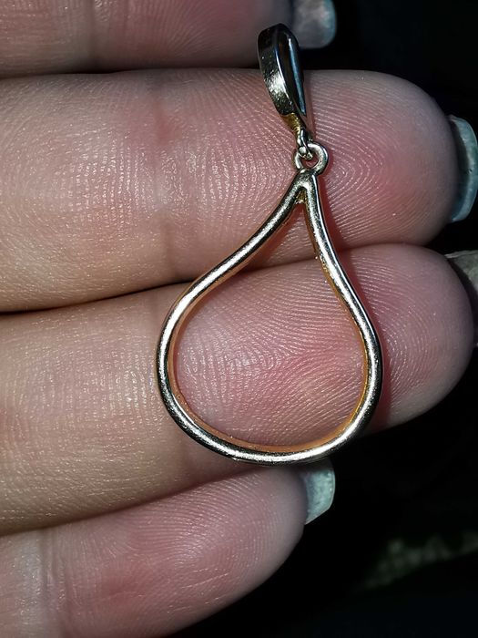 Medalion din aur de 9ct și cubic zirconia