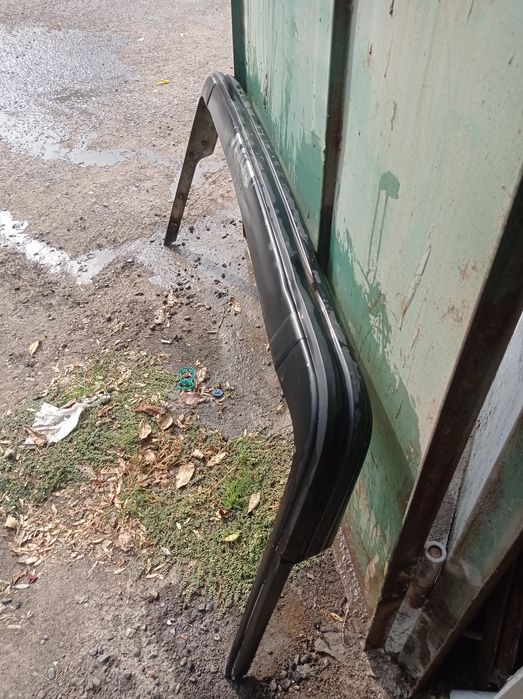 БМВ е12 задний бампер